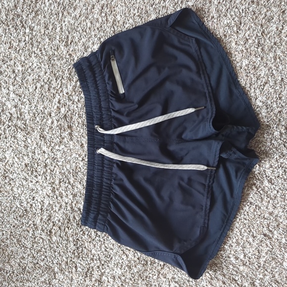 Vuori Dark blue shorts - Picture 1 of 9